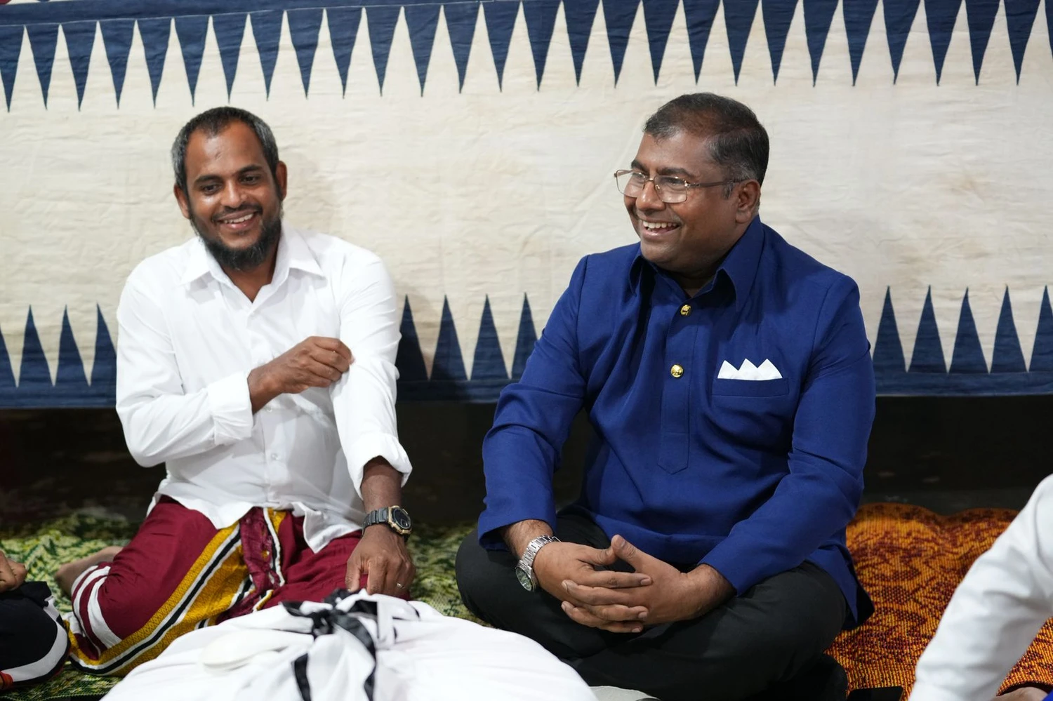 ދިވެހިބަހާއި ސަގާފަތާއި ތަރިކައާ ބެހޭ ވަޒީރު، ދަރަވަންދޫގައި ބޭއްވި ދިވެހި ތަރިކައިގެ ހަރަކާތް، ބޮޑު ޖާފަތް ޝަރަފުވެރިކޮށްދެއްވައިފި