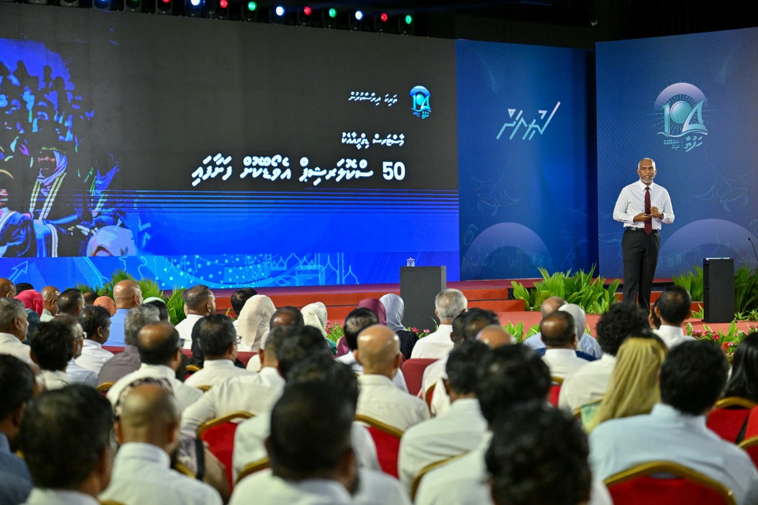 ކޮންމެ ރަށެއްގެ މާޒީ ލިޔެ ޖީލުތަކަށް ފޯރުކޮށްދިނުން މުހިންމު: ރައީސް