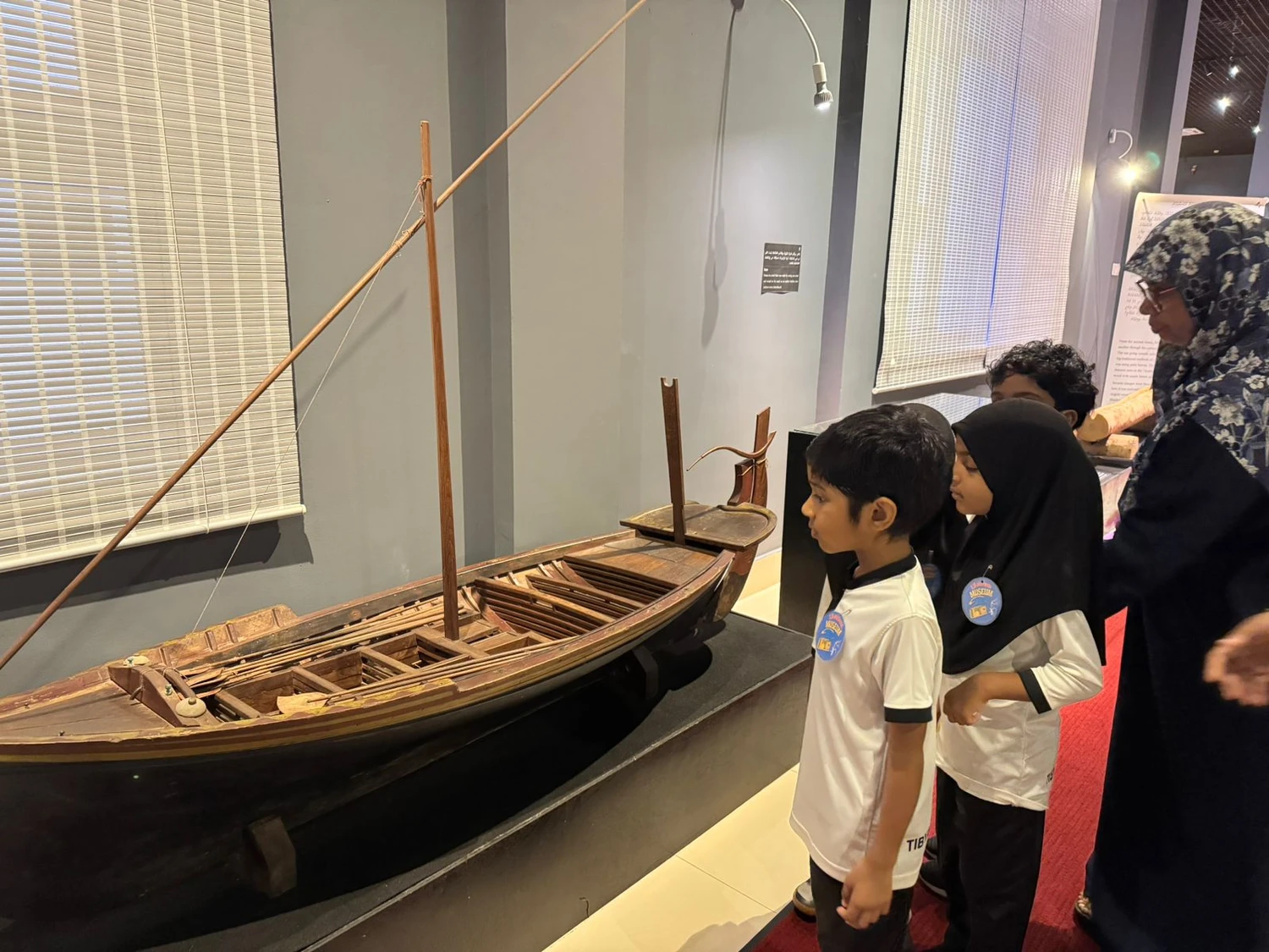 ޤައުމީ ދާރުލްއާސާރަށް 2 ސުކޫލެއް 69 ދަރިވަރުންގެ ޒިޔާރަތެއް